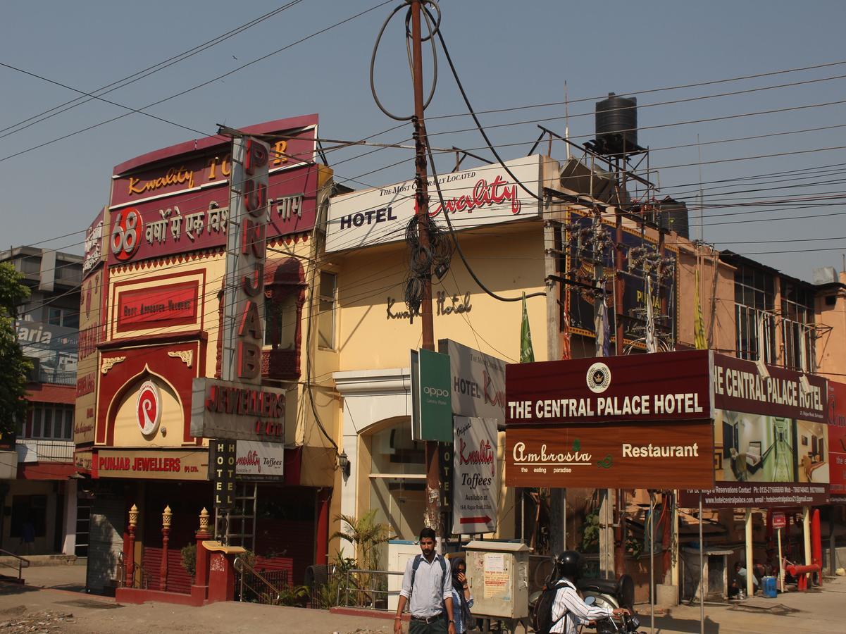 Oyo 5232 Kwality Hotel Dehradun Eksteriør bilde