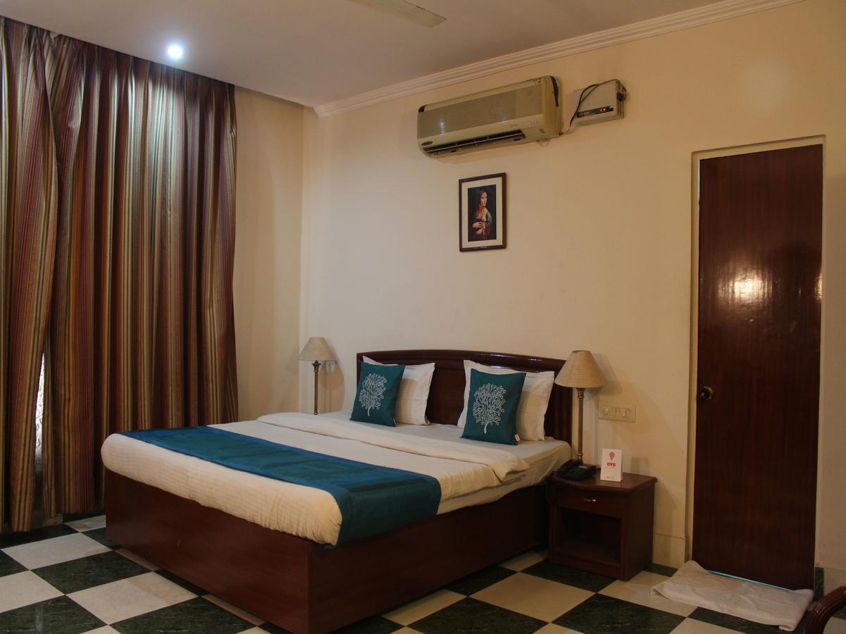 Oyo 5232 Kwality Hotel Dehradun Eksteriør bilde